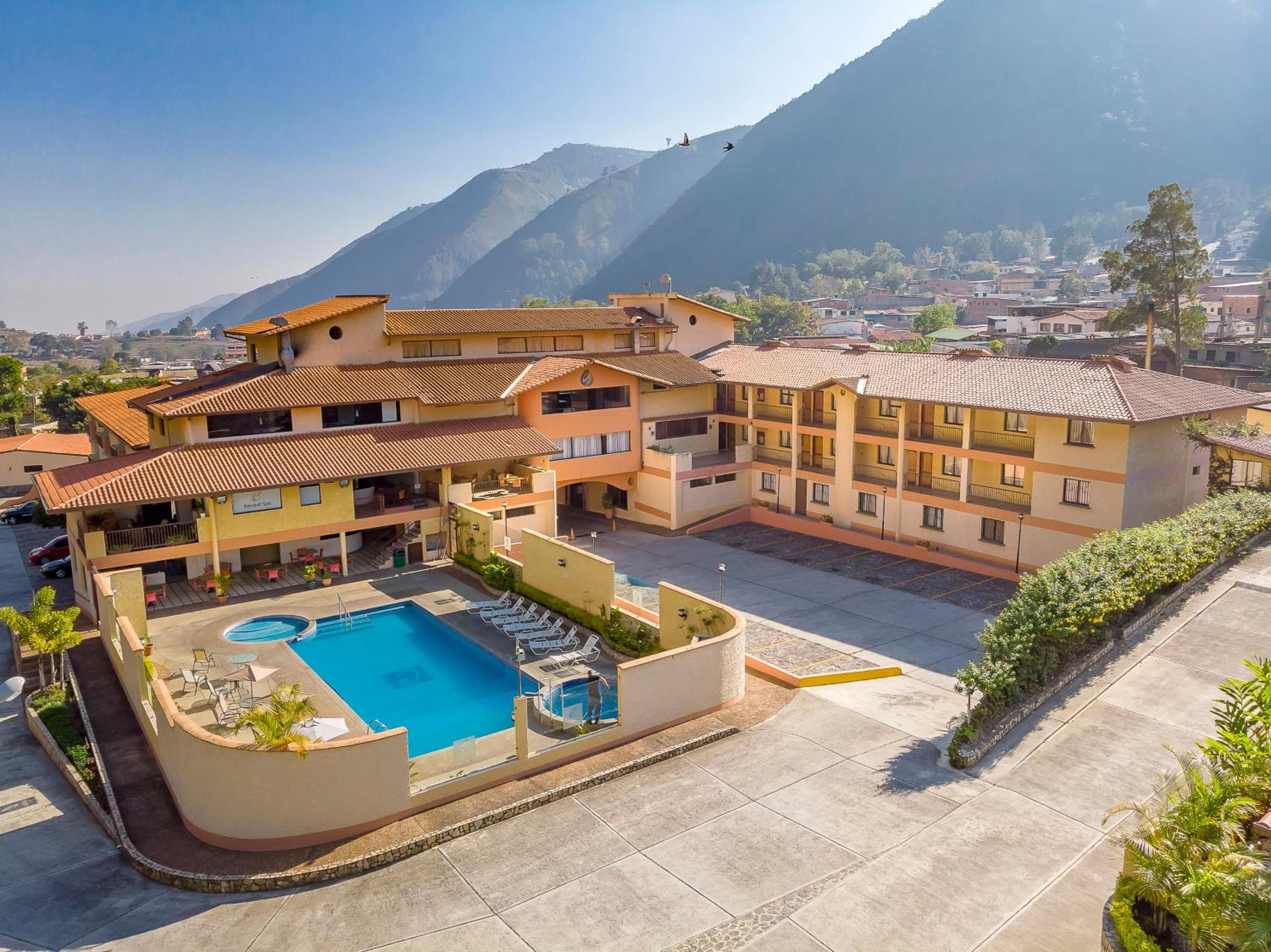 Hotel Cordillera — 1