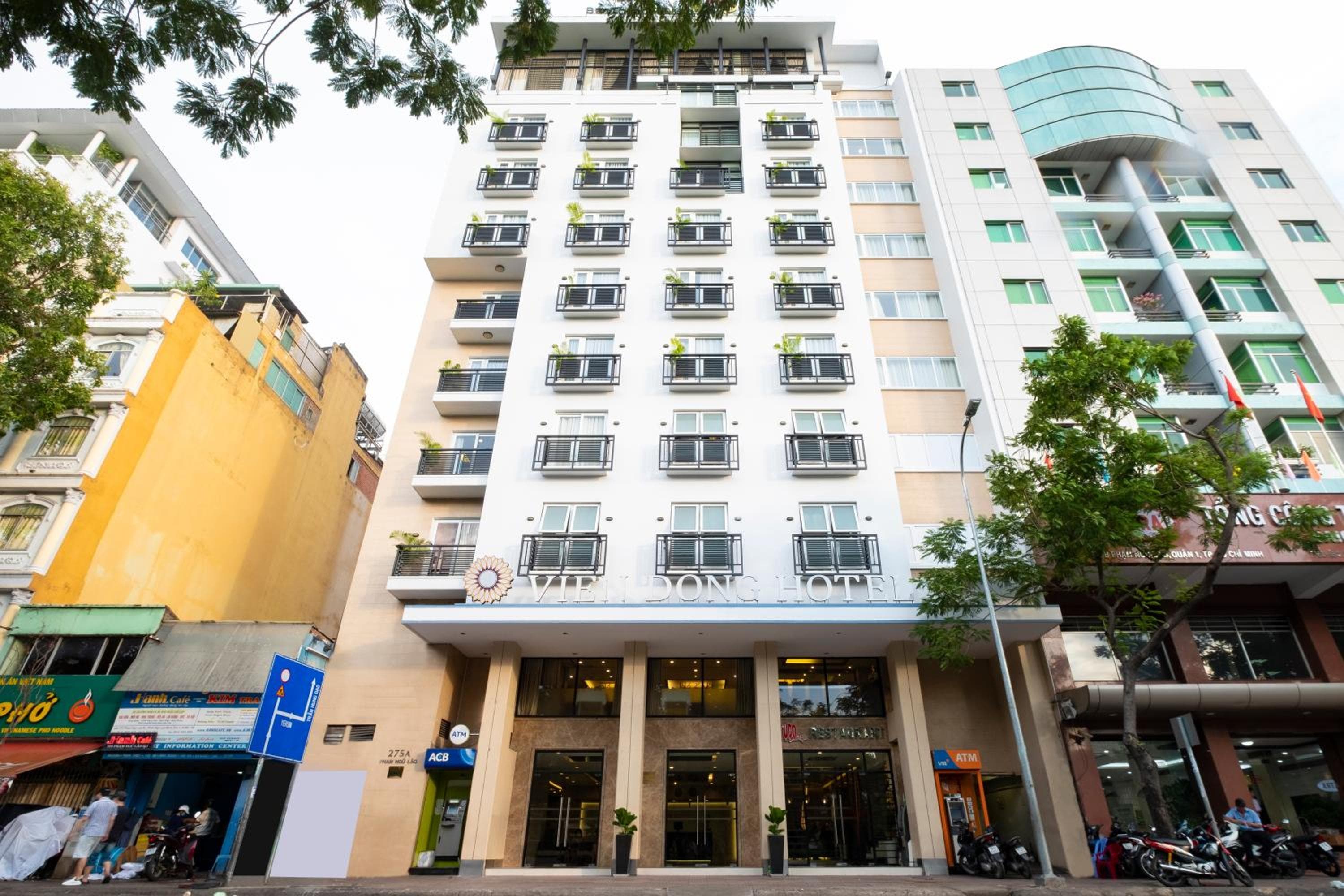 Vien Dong Hotel - Near Bui Vien Walking Street — 1