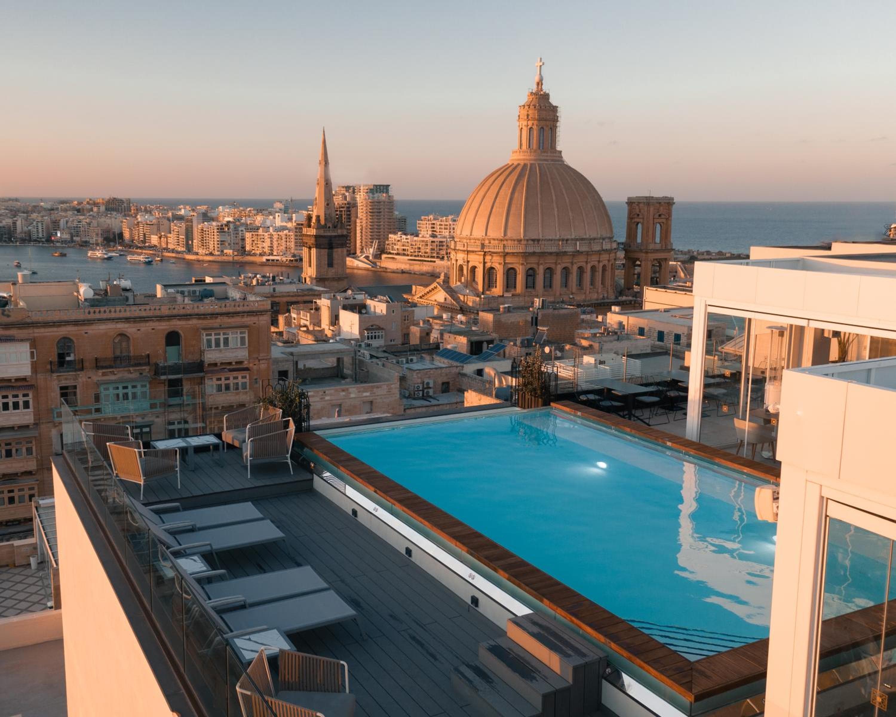 Das Botschaft Valletta Hotel — 1