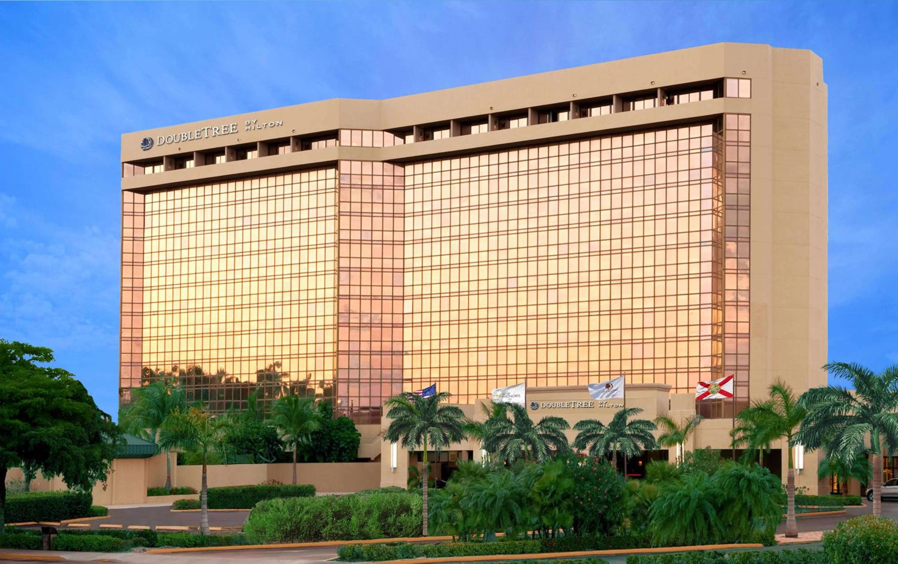 DoubleTree by Hilton Hotel Miami Airport & Convention Center — 1