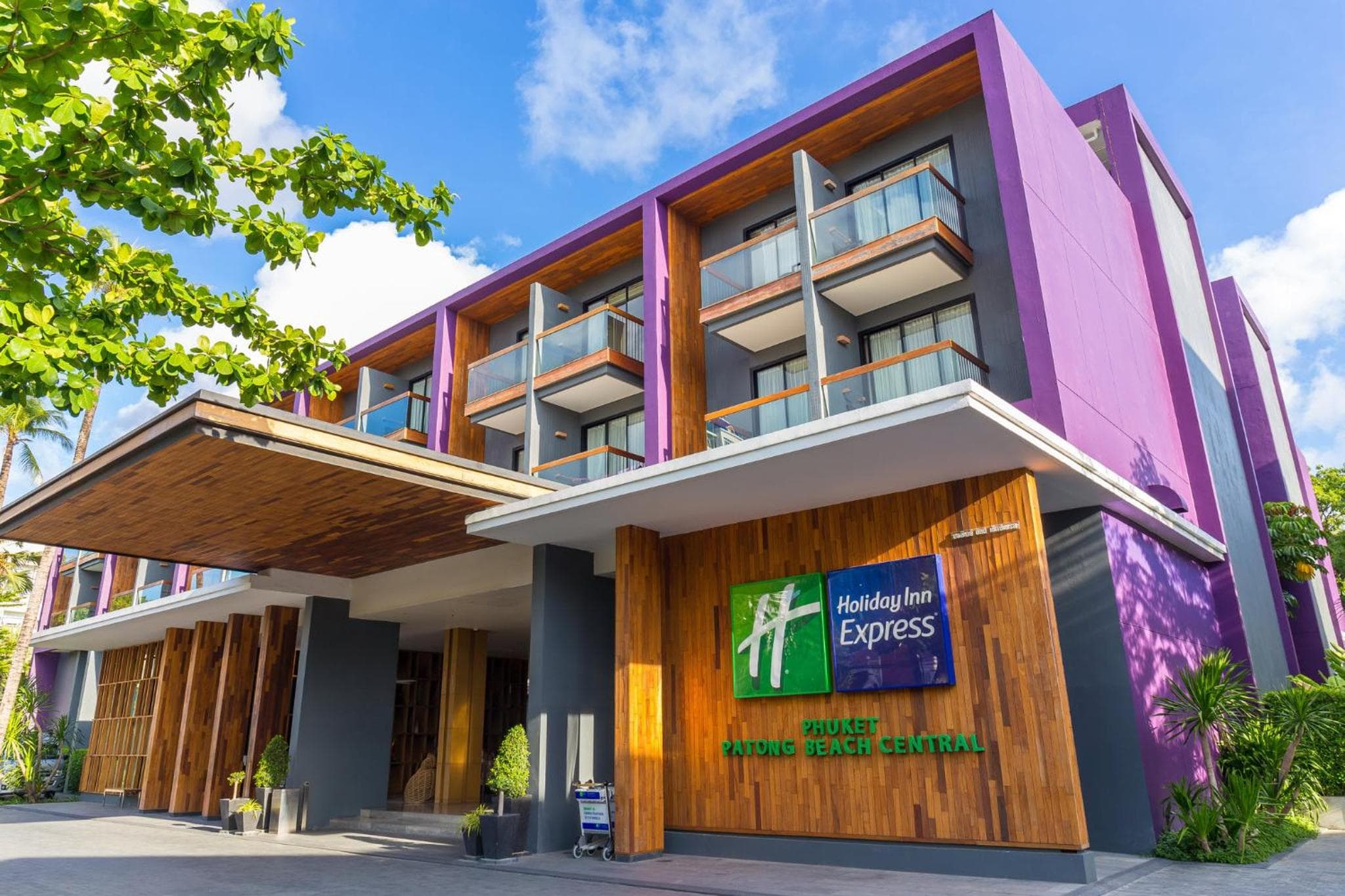 Holiday Inn Express Phuket Patong Beach Central, ein IHG Hotel — 1