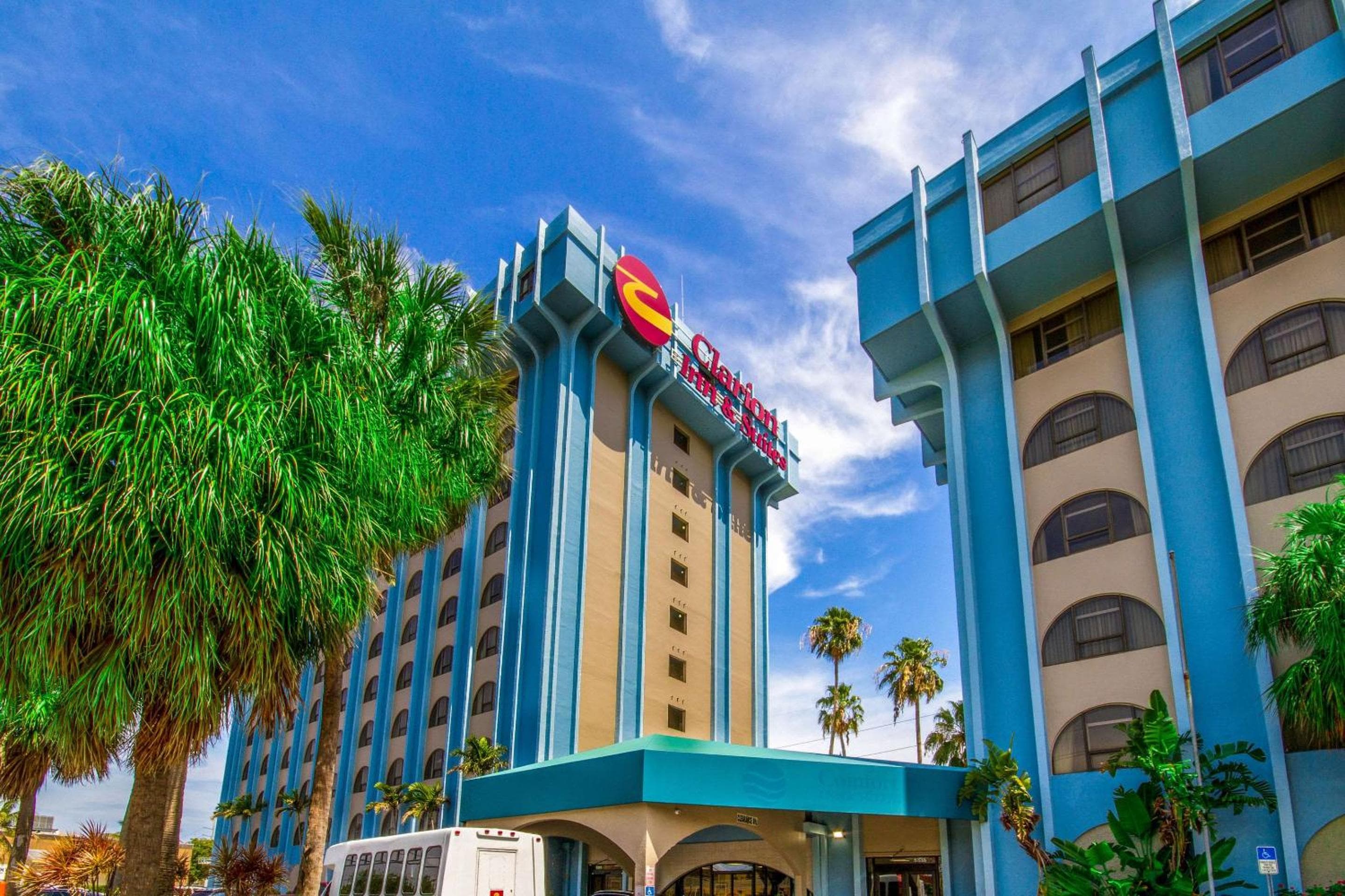 Clarion Inn & Suites Aeroporto Internazionale di Miami — 1