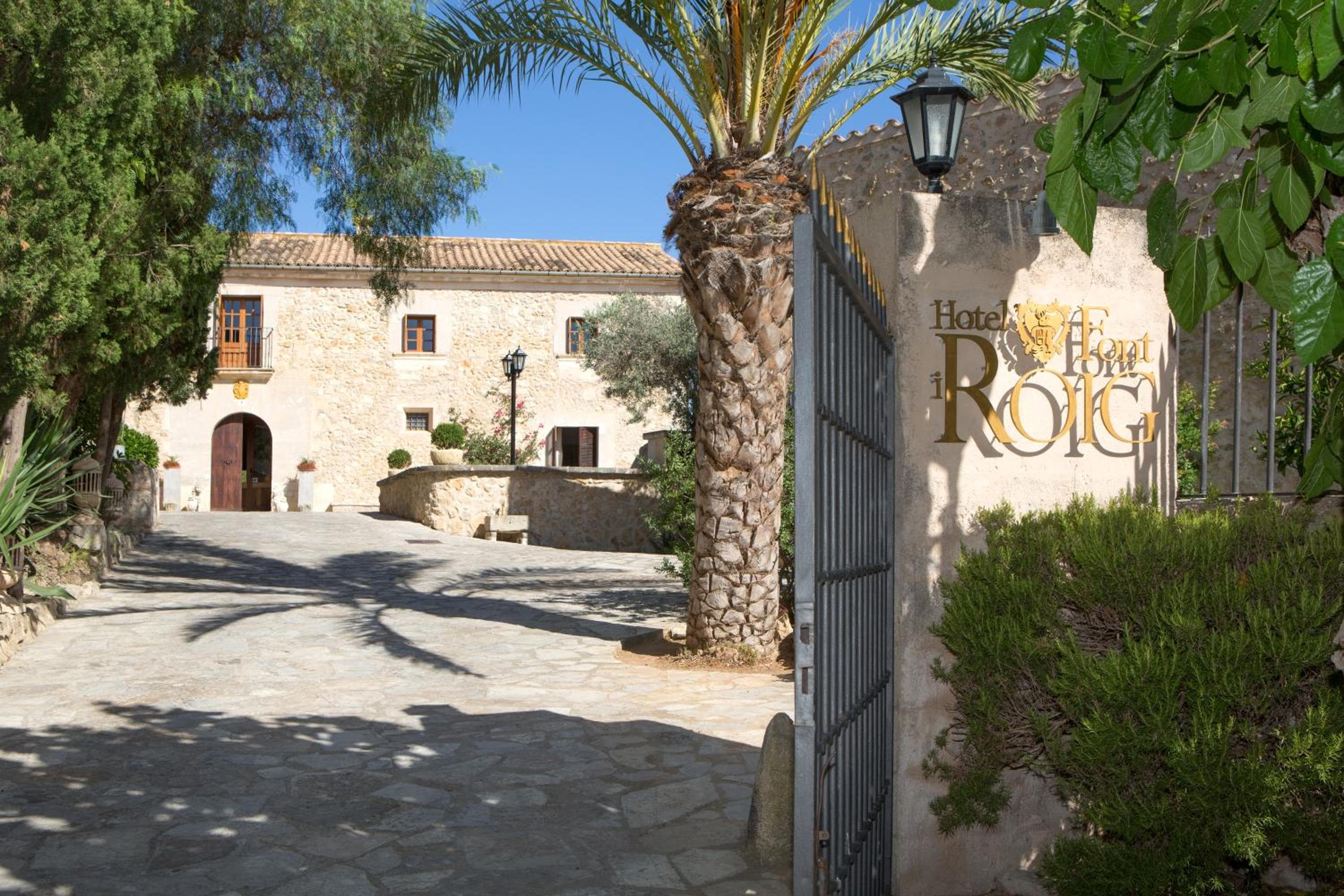 Casa Font i Roig — 1