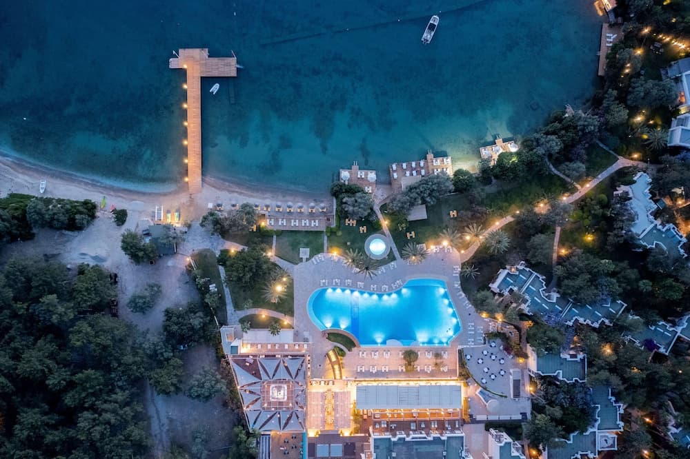 DoubleTree by Hilton Bodrum Işıl Club Ultra All Inclusive Resort — 1