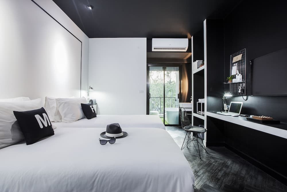 Blu Monkey Hub e Hotel Phuket — 1