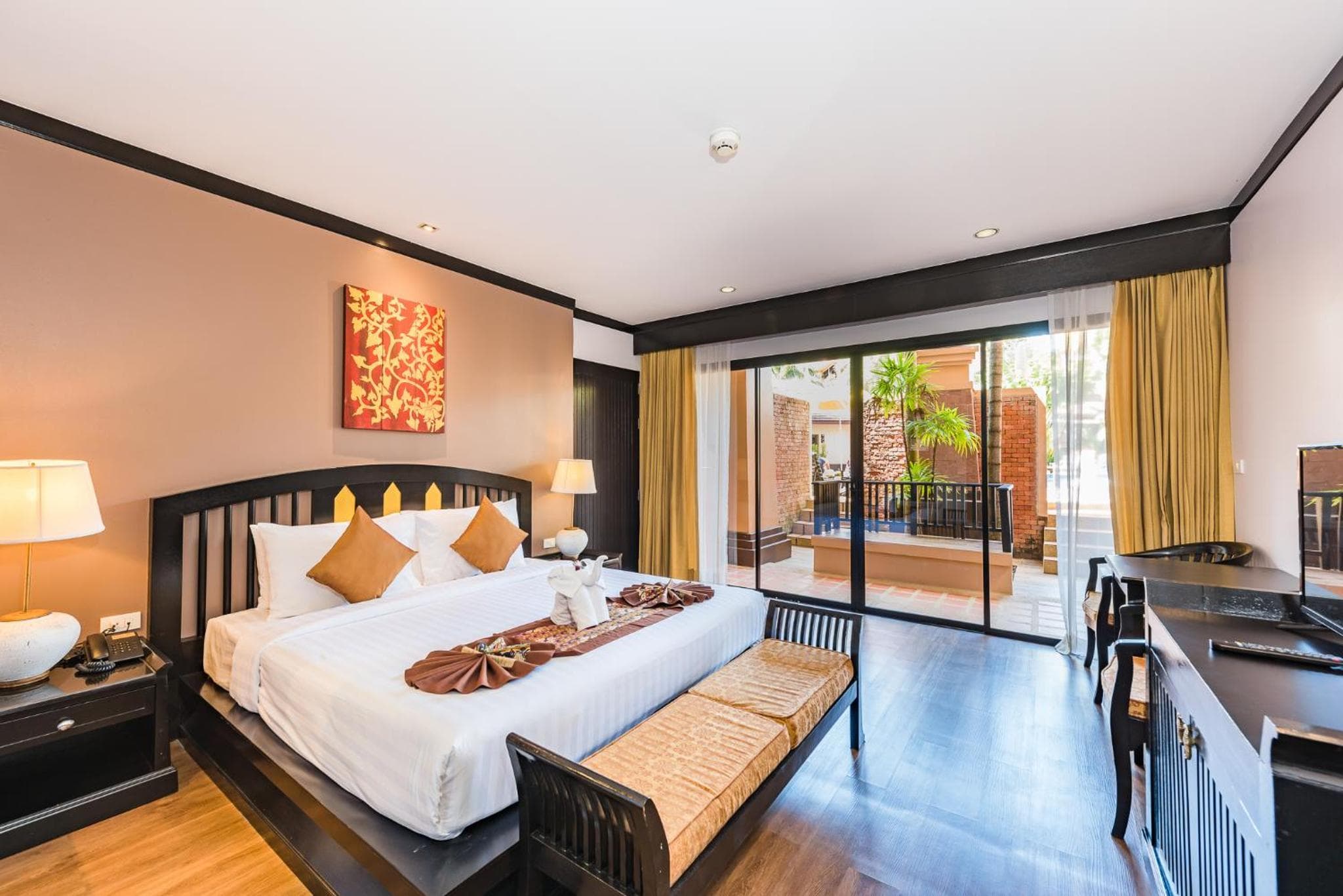 Pool-Seiten-Zimmer