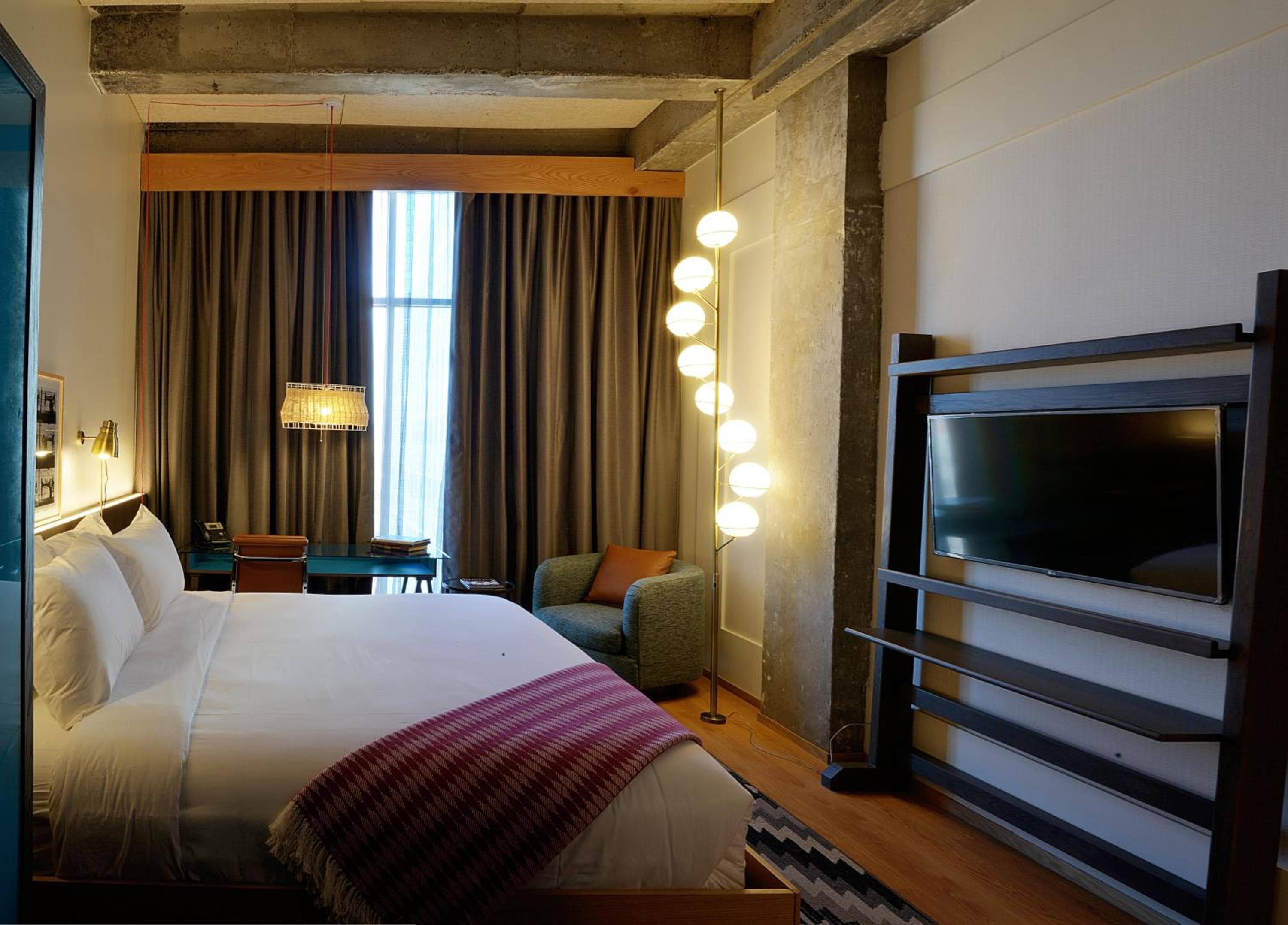 1 Standardzimmer mit Kingsize-Bett