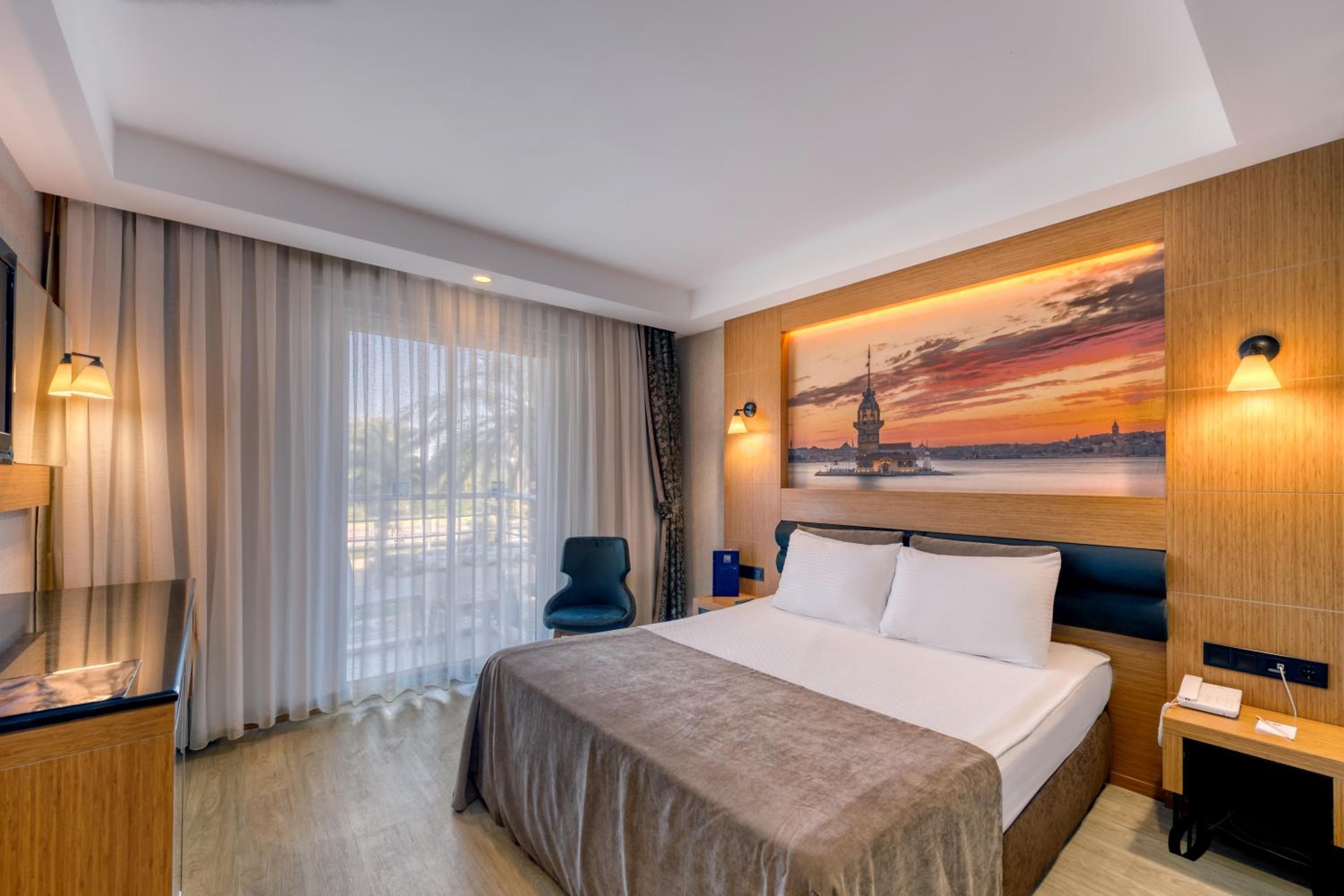 Wirtschaftsdoppelzimmer mit Landblick
