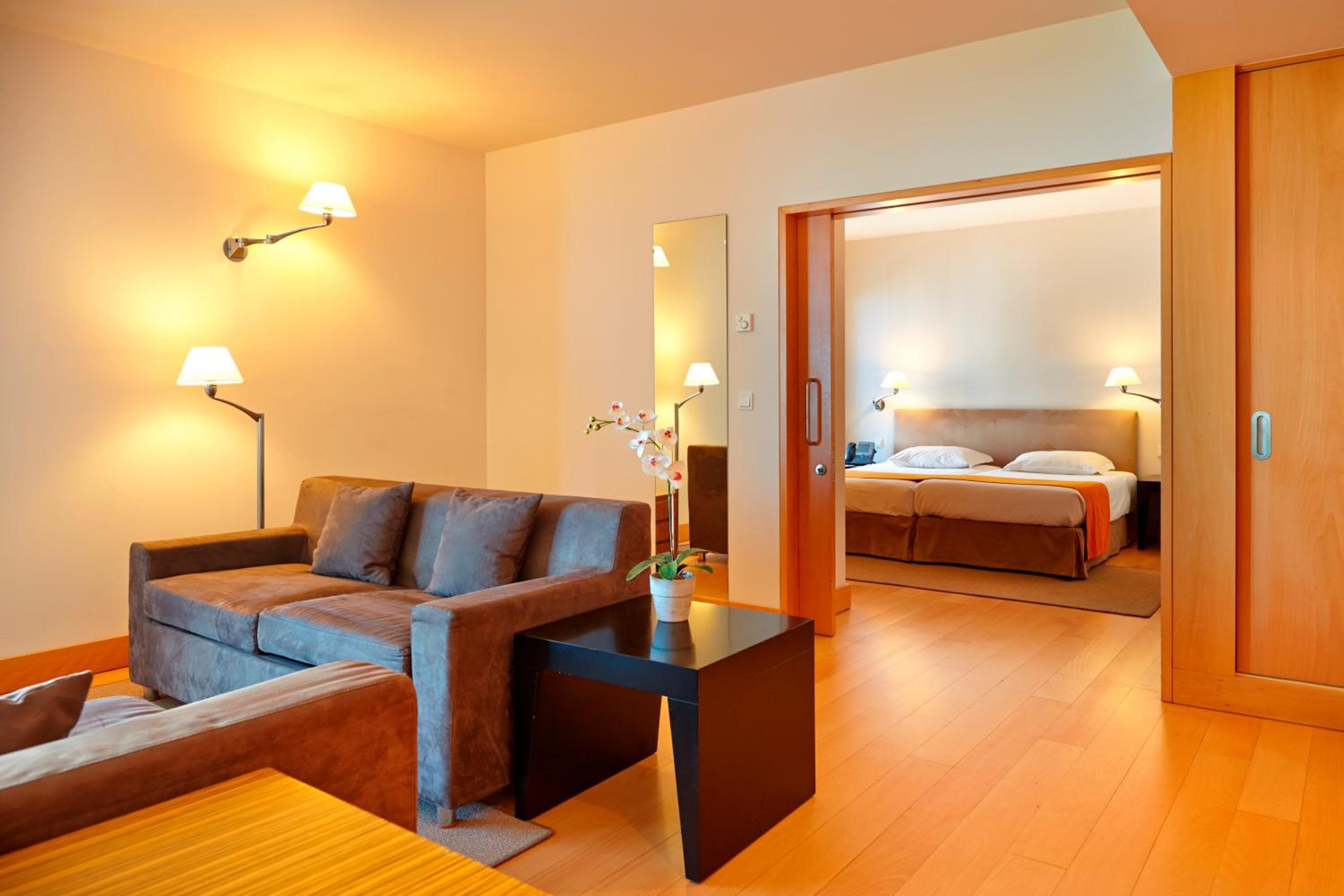 Premium-Apartment mit Meerblick (2 Erwachsene + 2 Kinder)