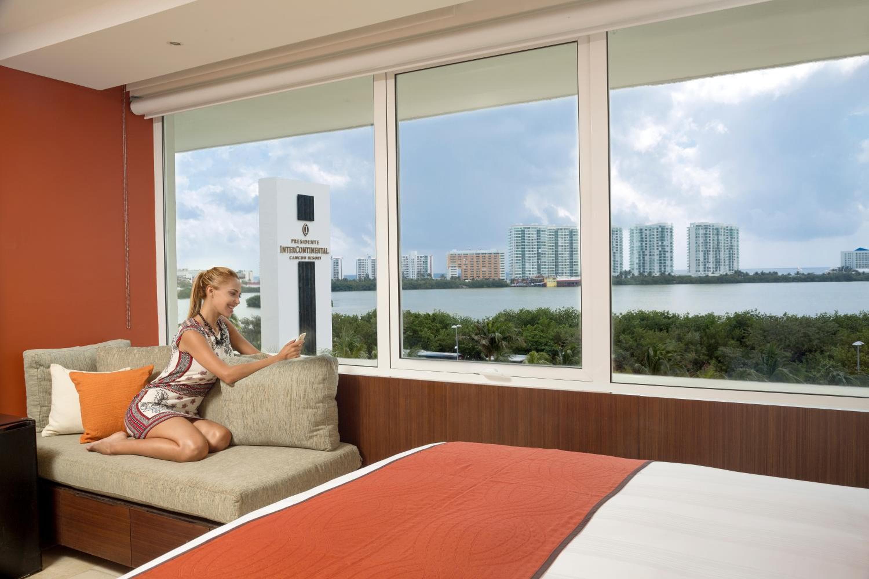 Classic Queen Habitación con Two Queen Beds and Lagoon Vista