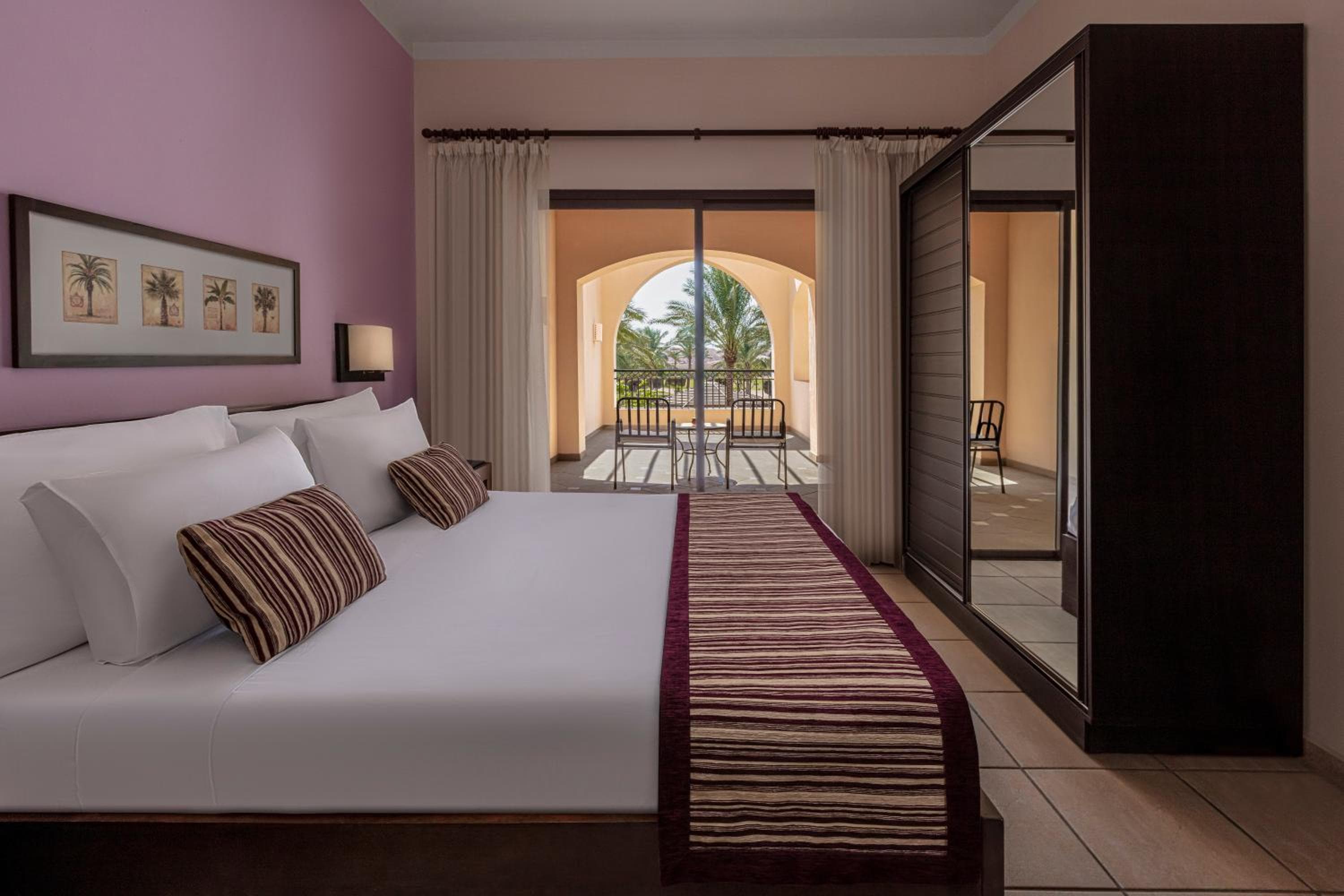 One-Camera da letto Suite - Letto Queen– Vista giardino