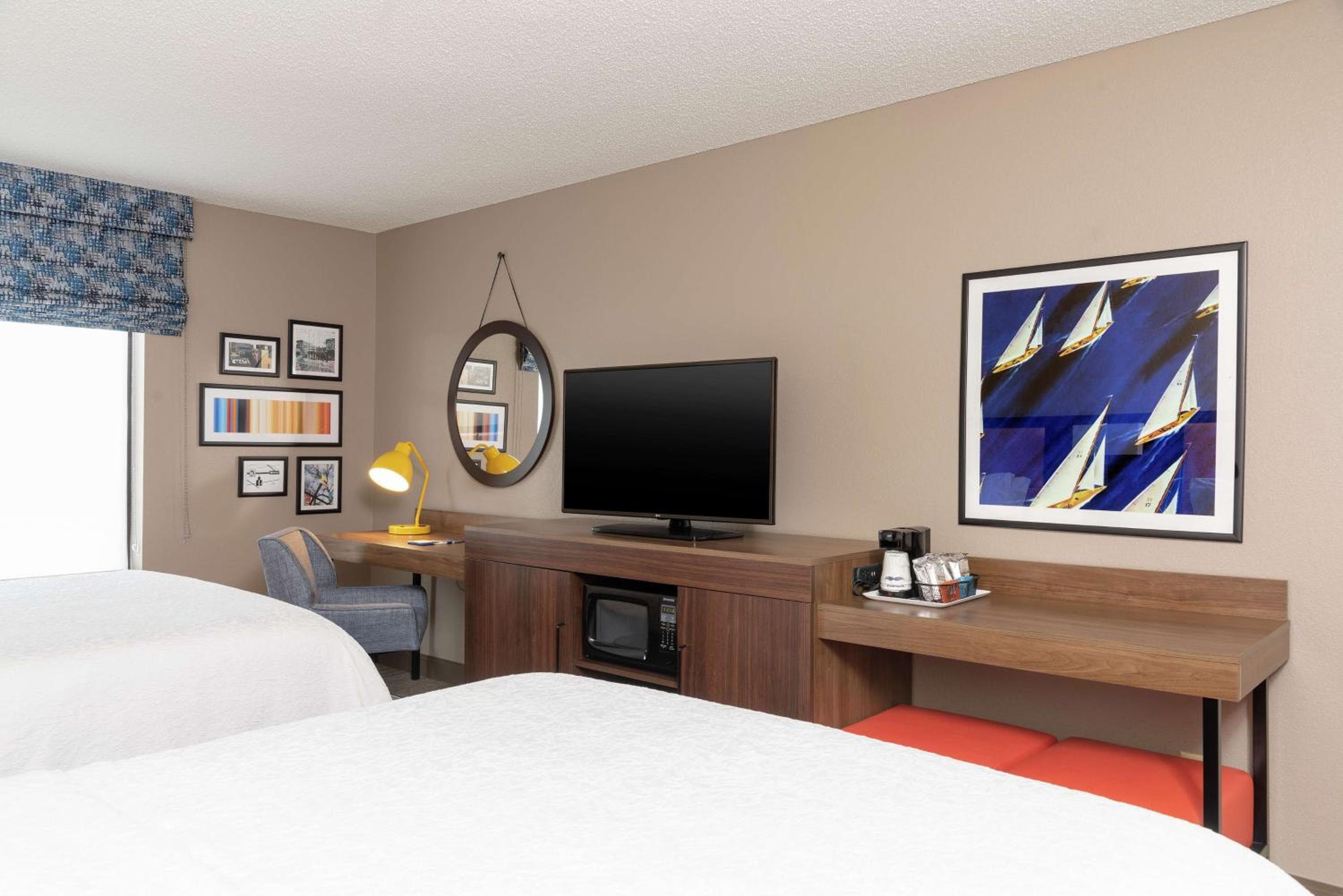 Room with Two Queen Beds - Non-Smoking