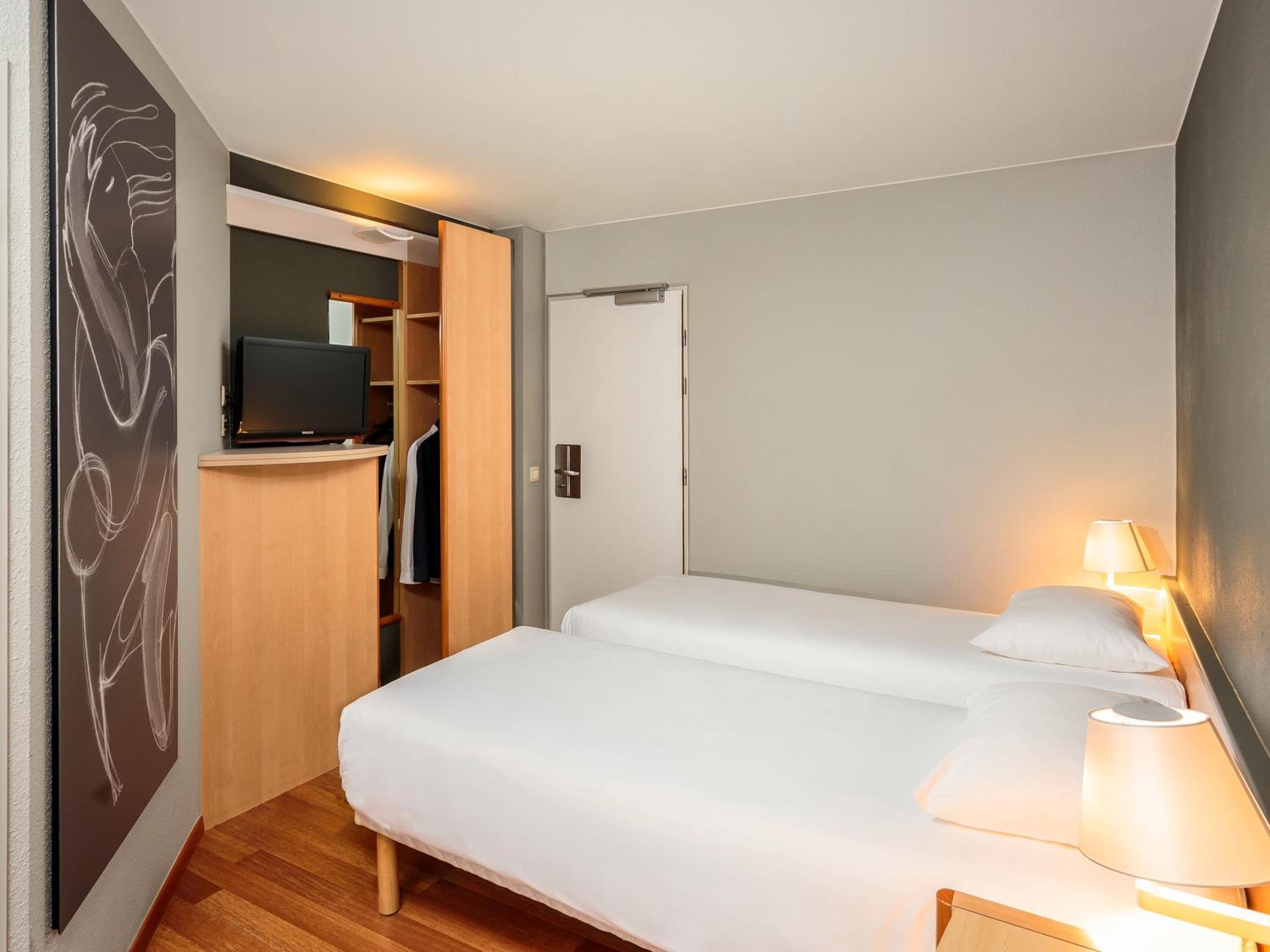 Habitación Estándar con Dos Camas Individuales
