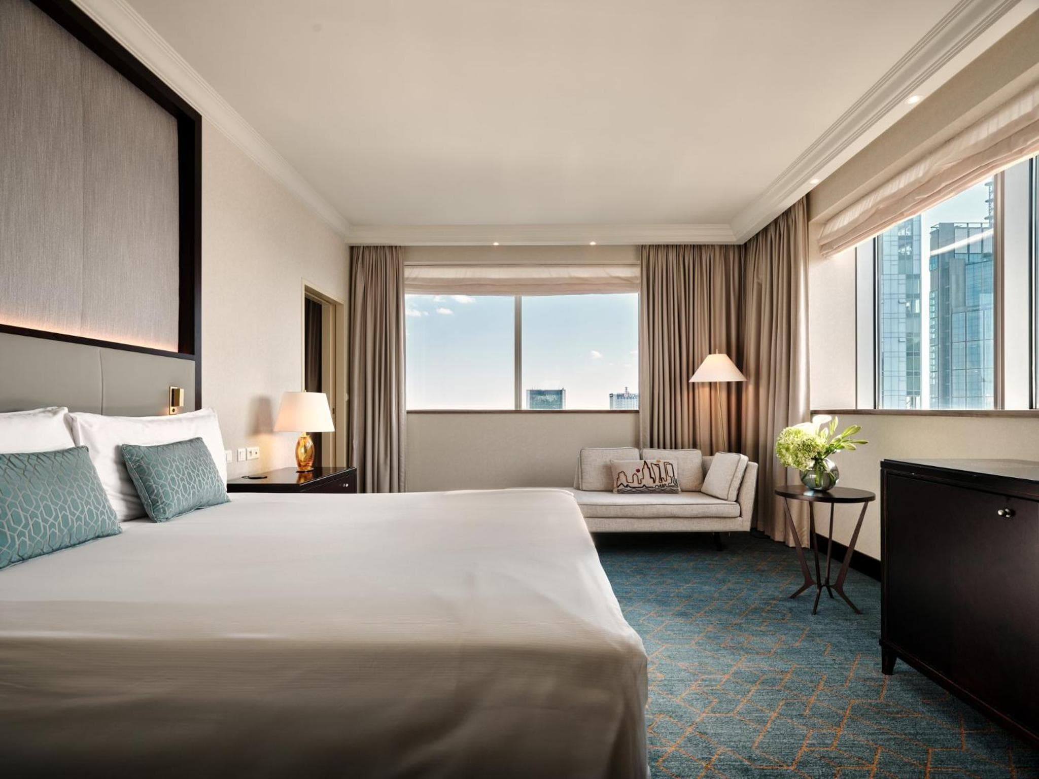 Premium King Room