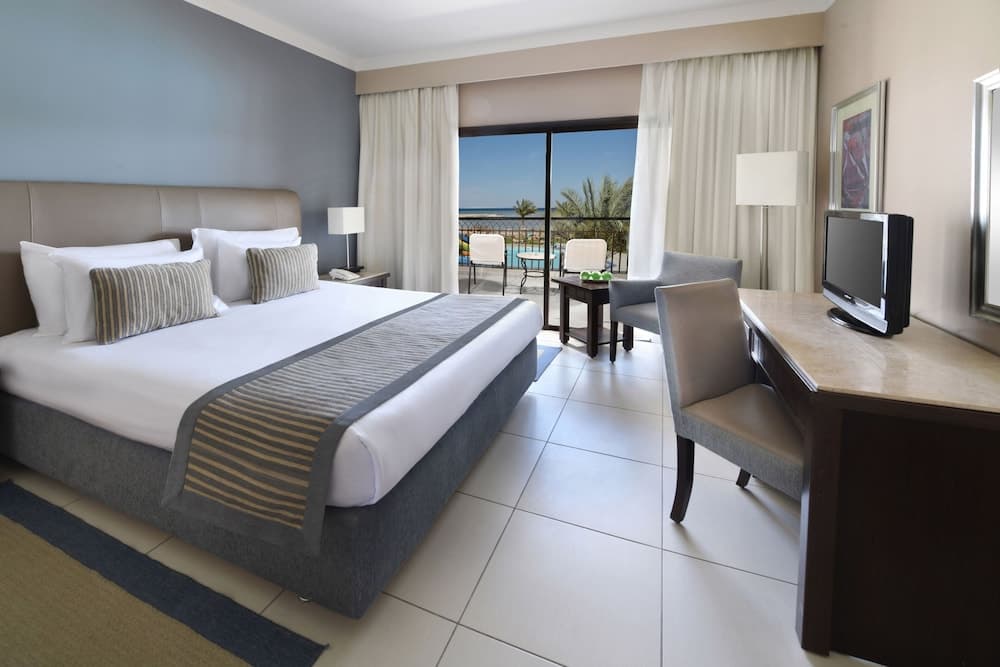 Family Camera Doppia, Vista piscina (Deluxe con Kids Bed)