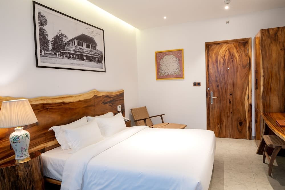 Executive River View Room
