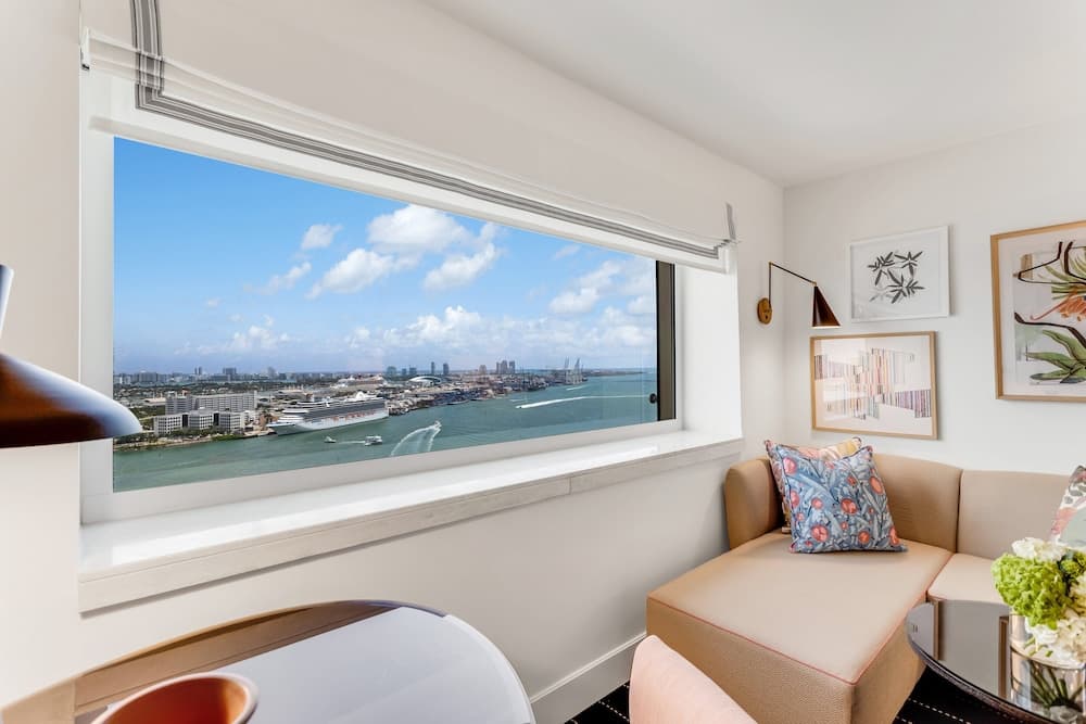 Classic Room, 1 King Bed, Ocean View