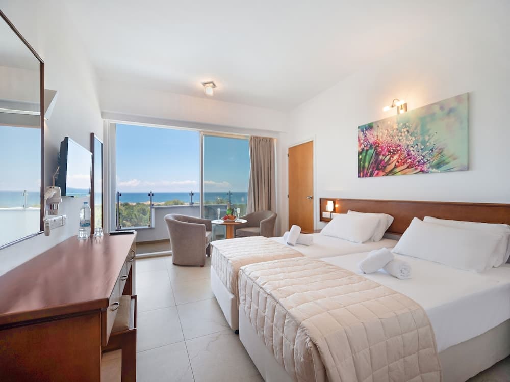 Habitación Estándar, 1 Cama Doble o 2 Camas Individuales, Balcón, Vista al Mar