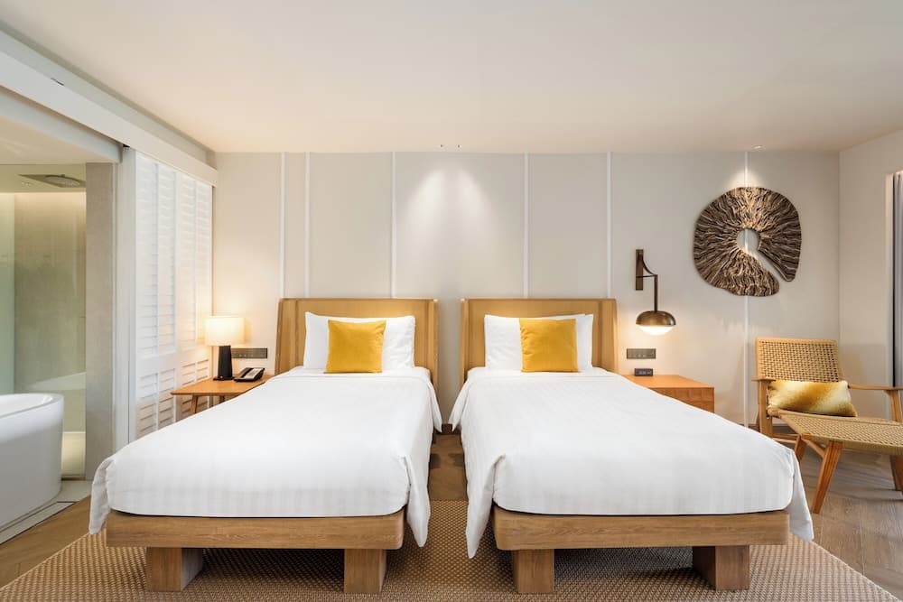 Club Twin Room, Lagoon View