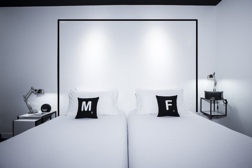 Deluxe Twin - Free Co-Working space 24 hrs.