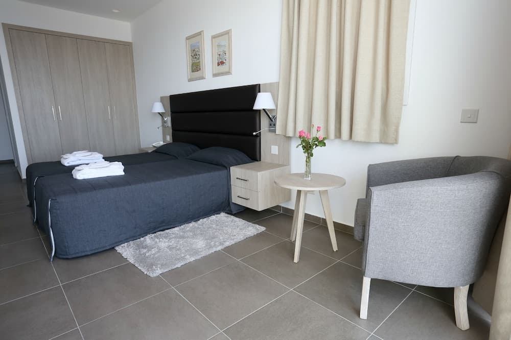 Standard Double or Zweibettzimmer, Annex Building