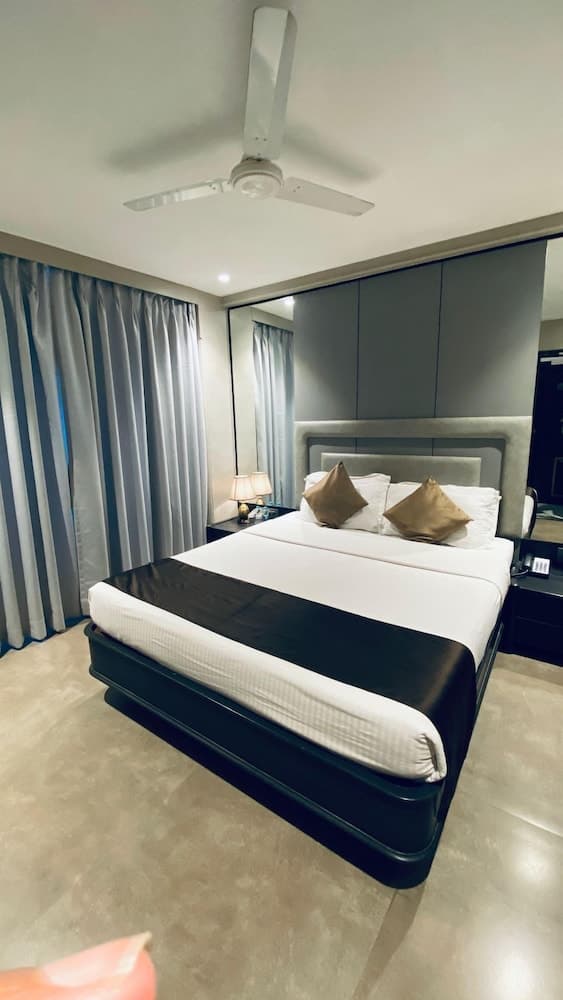 Super Deluxe Room