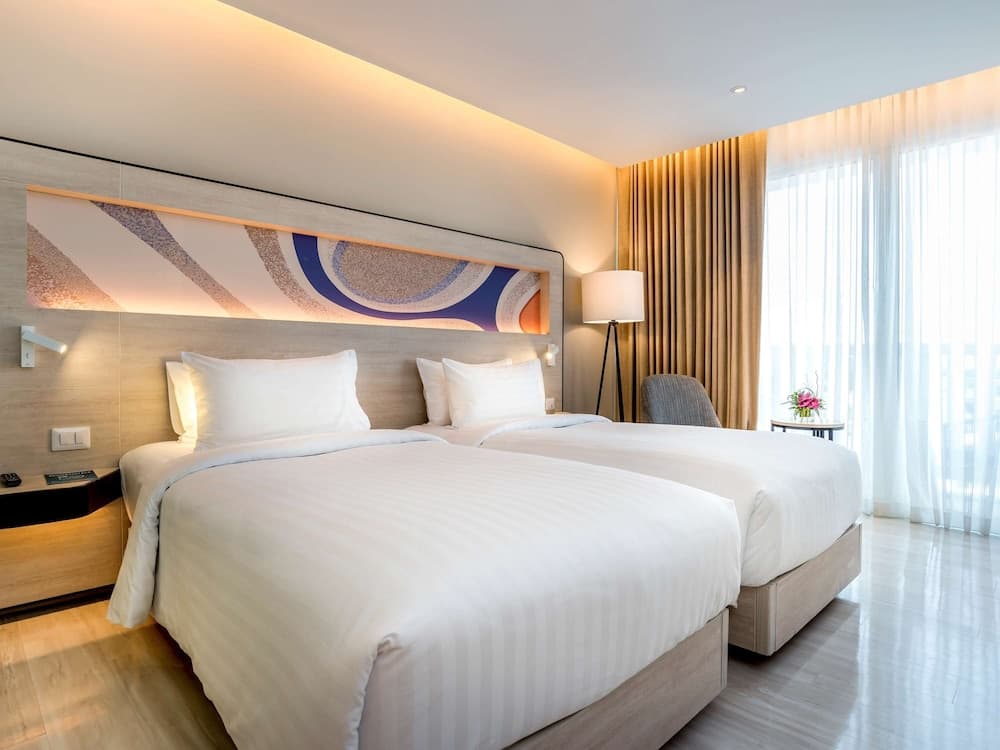 Deluxe Room, 2 Twin Beds, Balcony