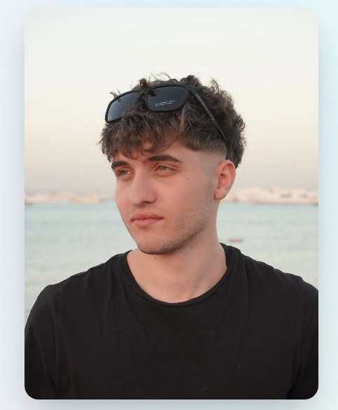 Porträtfoto von Nico Neser – Gründer und CEO von tripbot